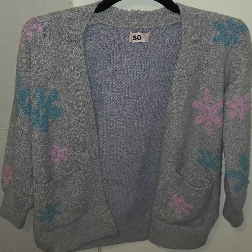 SO Gray Open-Front Cardigan with Pink and Teal Floral Accents